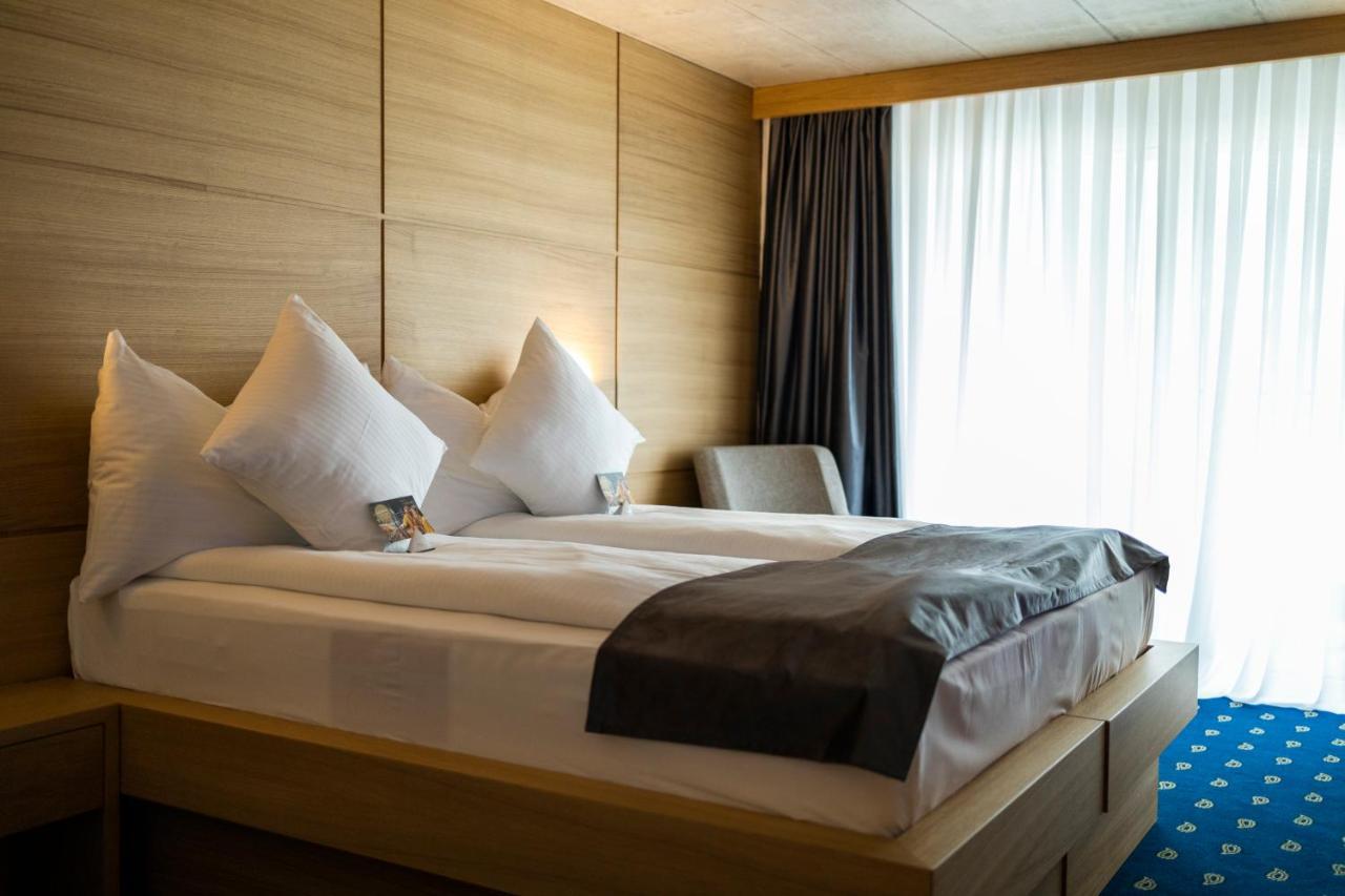 City Hotel Glarnerland Näfels Kültér fotó